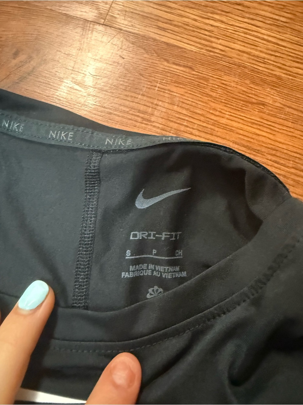 Nike Black Short Sleeve Dri-FIT Crop Performance Top - Picture 2 of 2